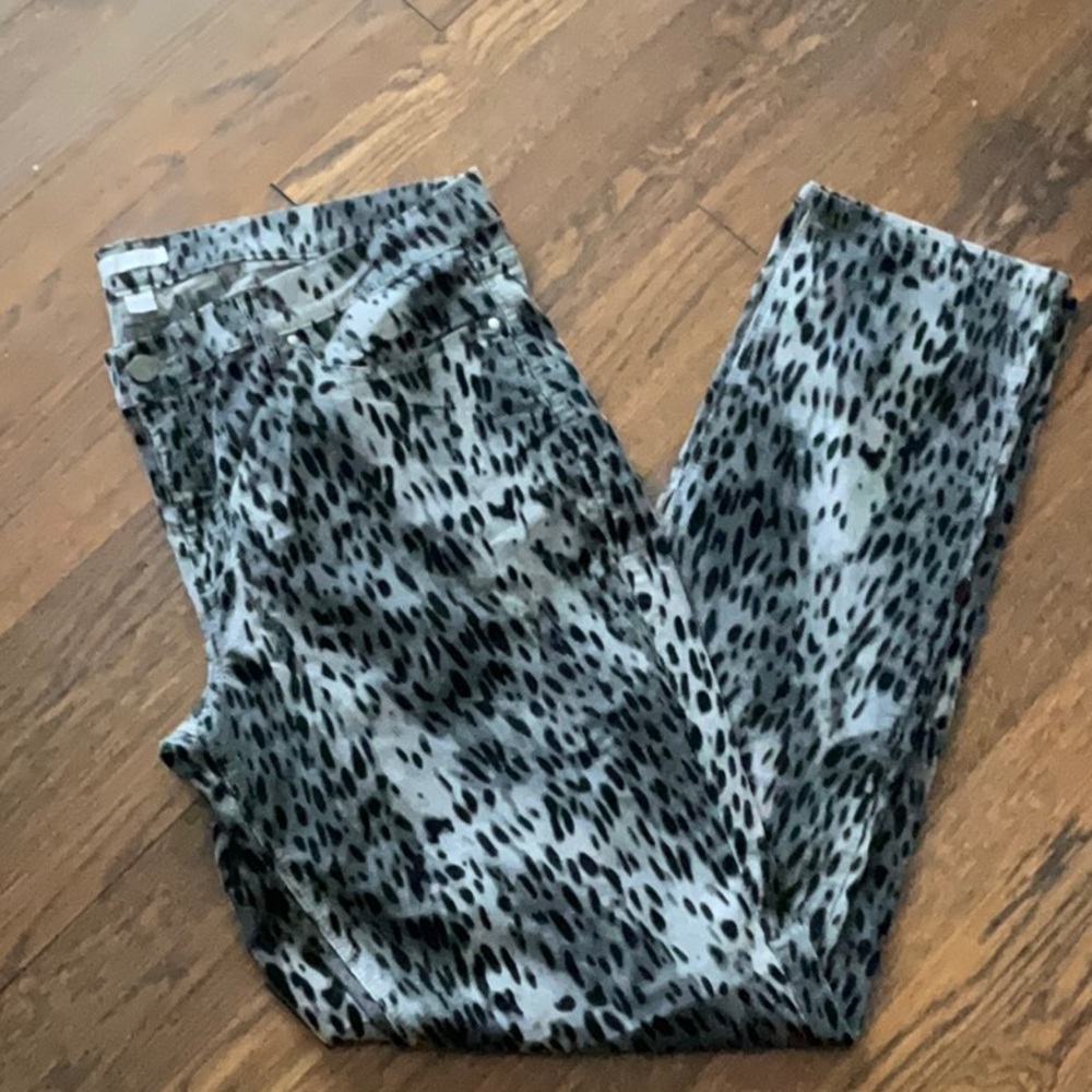 New York & Company Black and Gray Patterned Straight Leg Pants